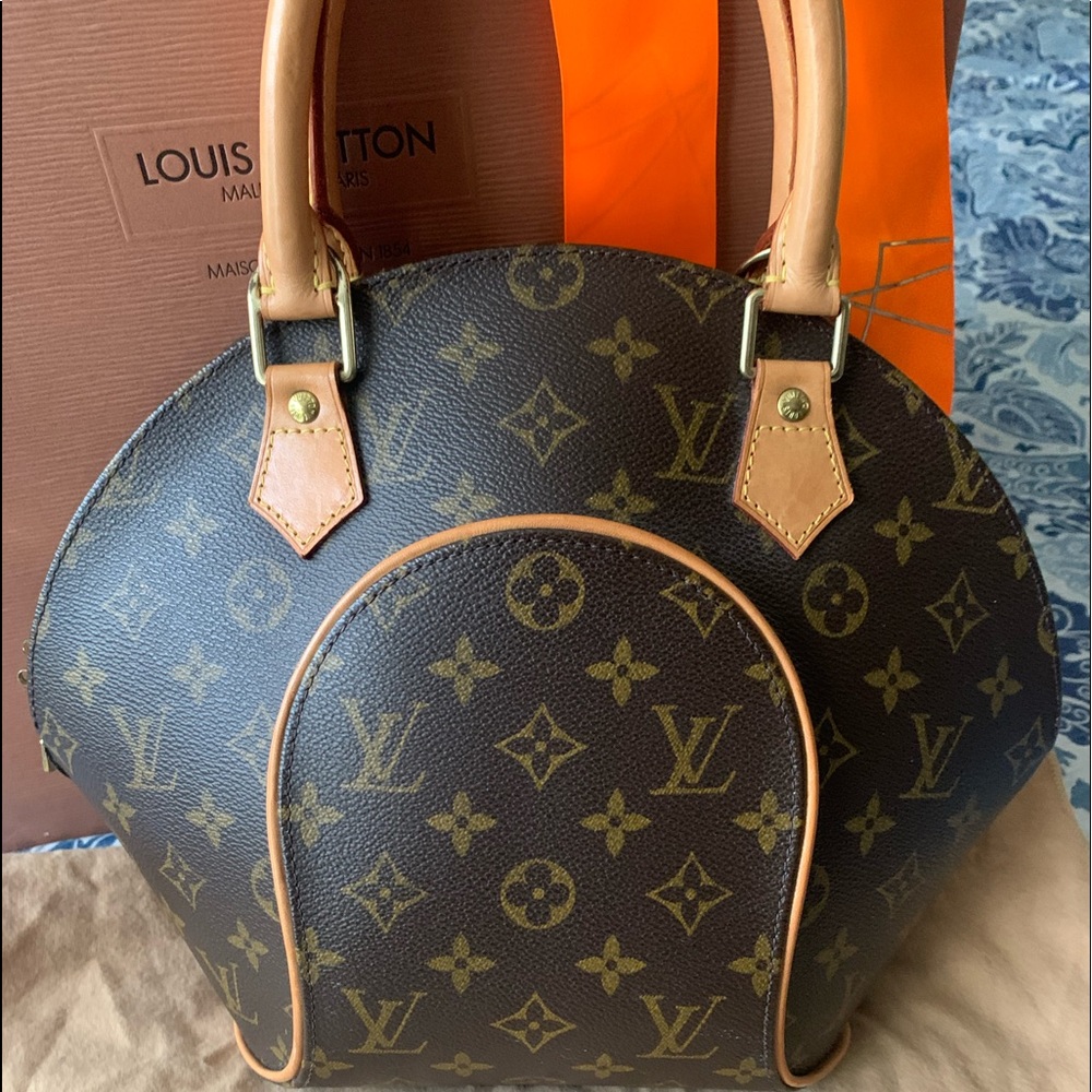 Authentic Louis Vuitton Ellipse M mint vintage